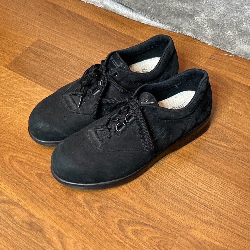 SAS Womens Free Time Walking Shoes 9 Wide Black Nubuck Leather Casual Comfort